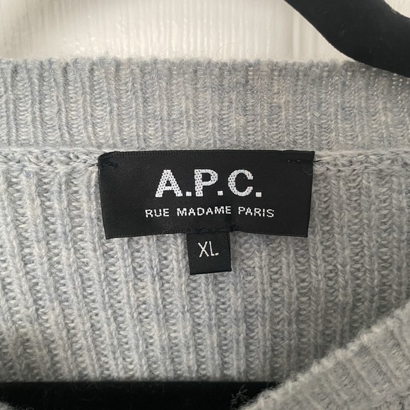 A.P.C. Rue Madame Paris APC Women's Crew Knit Sweater 100% Camel Wool XL Blue - Picture 2 of 7